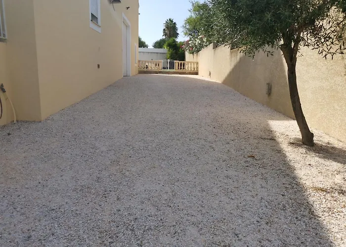 Cosy Avec Piscine Et Jacuzzi Prive شقة *